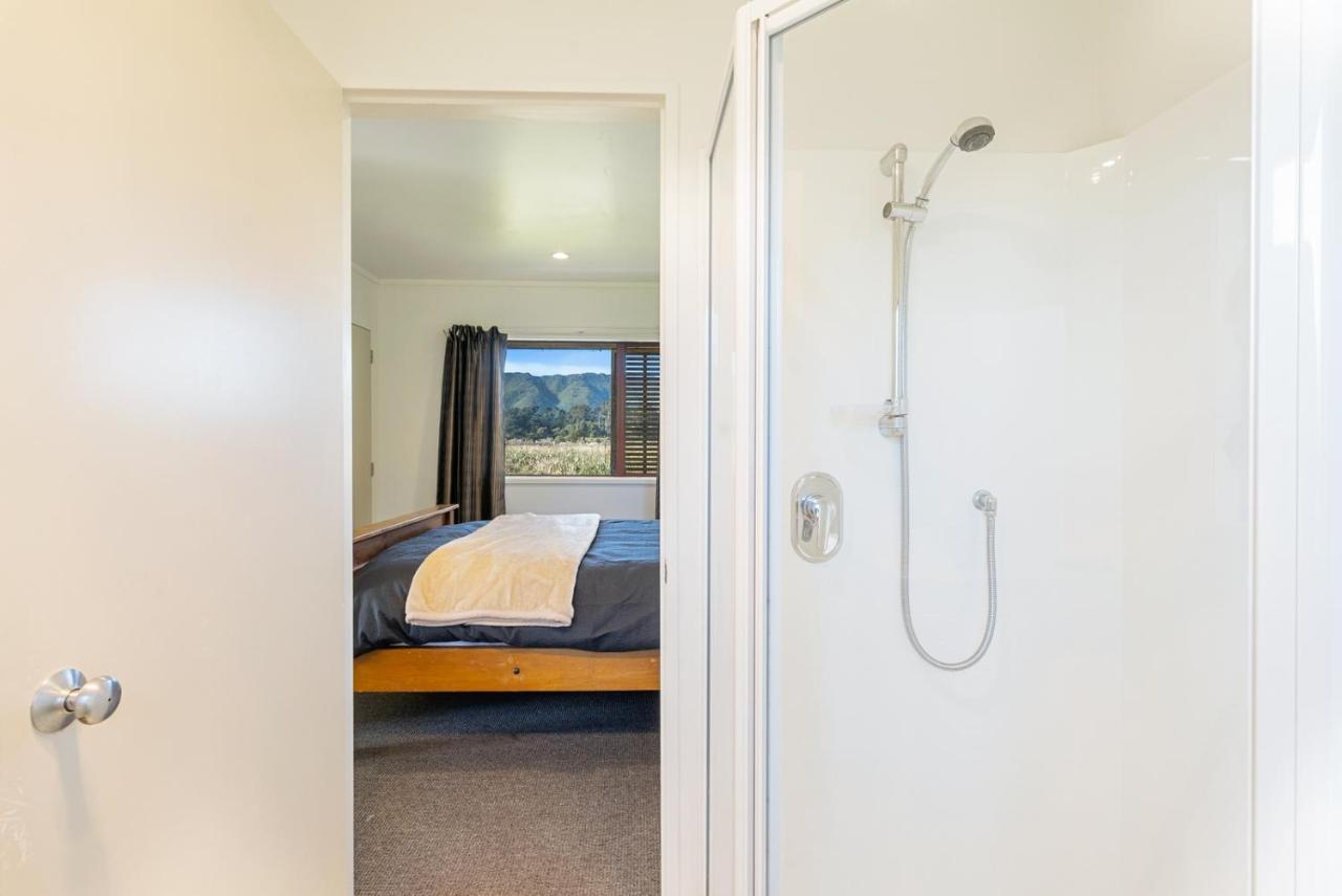 Cottage On Rutherford - Waikanae Holiday Home Exteriör bild